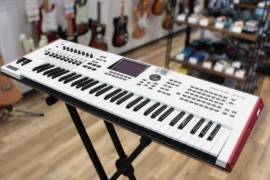 Yamaha MOTIF XF6 61-Key Music Synthesizer, ZAR 10,550.00