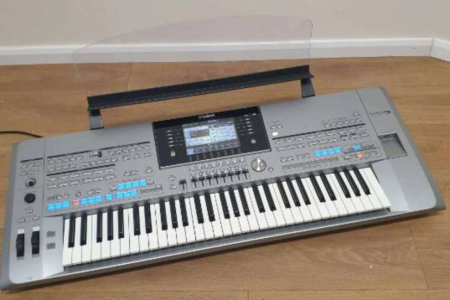 Yamaha Tyros 5 61-keys arranger workstation, ZAR 25,950.00