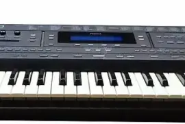 Roland E-500 Intelligent Keyboard Synthesizer, ZAR 5,000.00