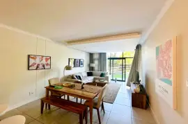Pet-Friendly Fully Furnished, 3Bed Apartment , ZAR 26,400.00