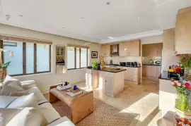 House For Sale in Fresnaye, Cape Town, ZAR 26,000,000.00