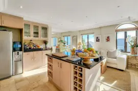House For Sale in Fresnaye, Cape Town, ZAR 26,000,000.00