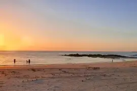 Furnished Ground Floor Apartment on Beach Front, ZAR 2,900,000.00