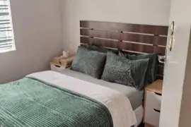 ROOMS TO LET PER HOUR $ PER NIGHT STAY IN GOODOOD, ZAR 100.00