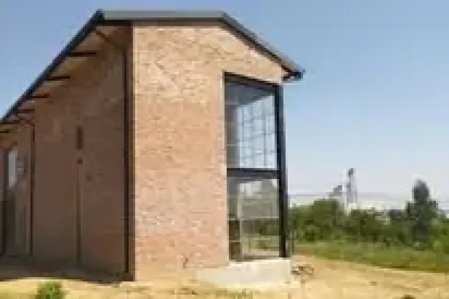 Steel Structures: Churches, Warehouses, Schools &a